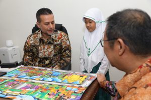 Afiza Hisqia Didukung Wagubsu di Festival Lomba Seni Siswa Nasional