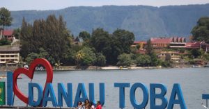 Selama Nataru 2020, Wisatawan Berkunjung ke Danau Toba Capai 35 Ribu Orang