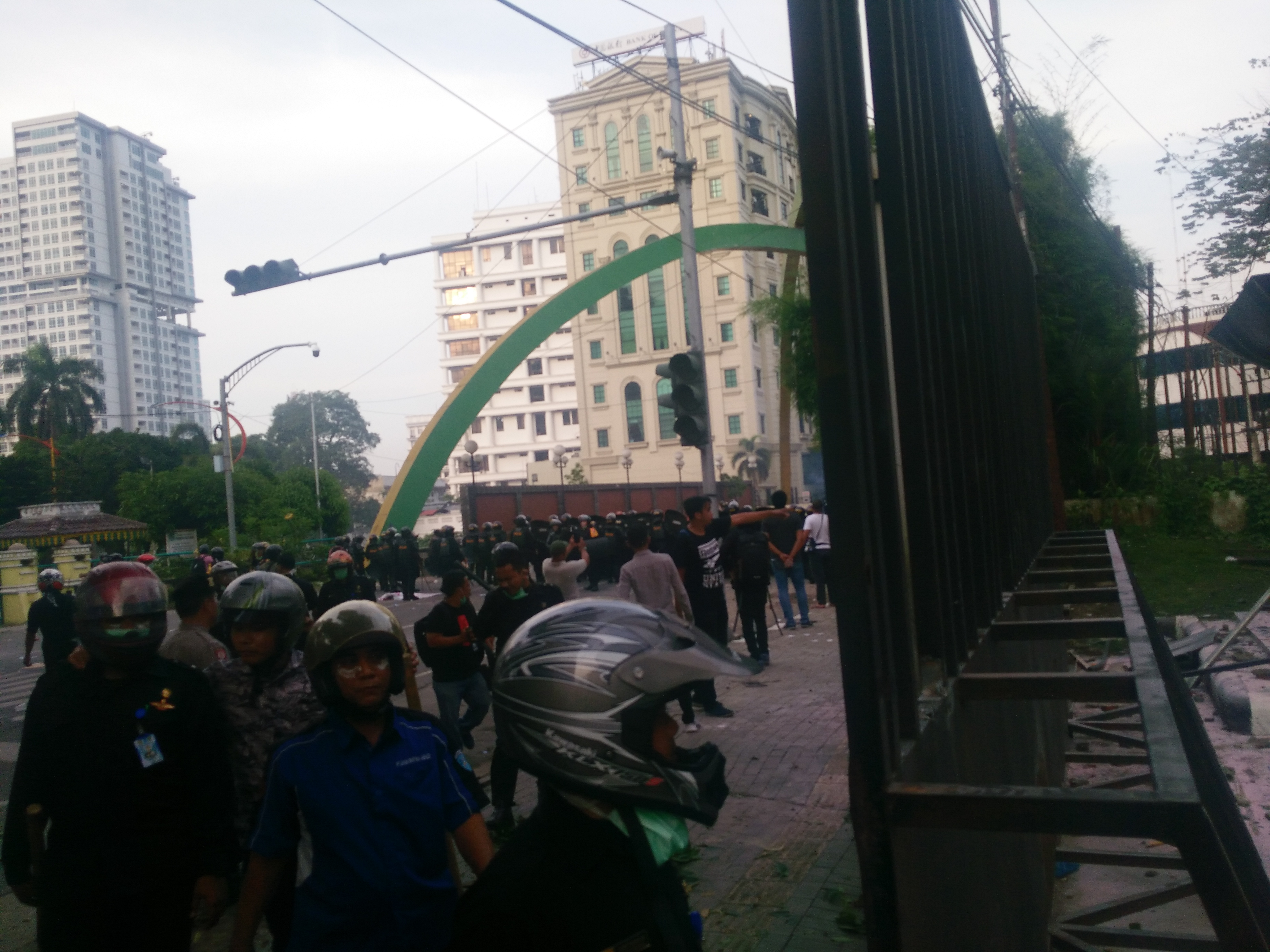 PAHH Lontarkan Gas Airmata ke Demonstran