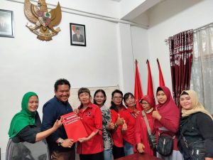 Politisi PDIP Sutrisno Pangaribuan Mendaftar Jadi Balon Walikota Medan