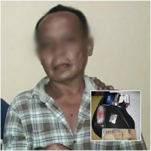 Nunggu Pembeli Dibangku Pinggir Jalan, Pengedar Sabu Terciduk Polisi