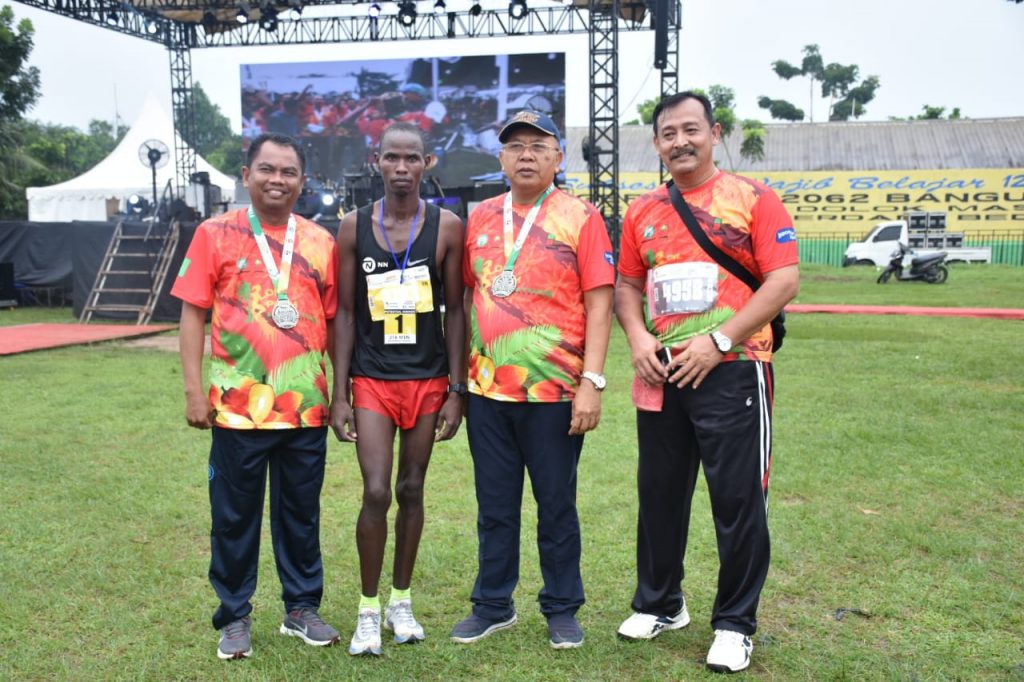 Meriahkan Oil Palm Marathon 2019,  Soekirman Promosikan Kelapa Sawit ke Kancah Internasional