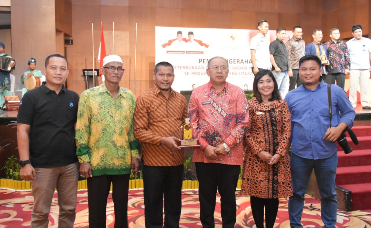 Pemkab Sergai Raih Penghargaan Kabupaten Informatif