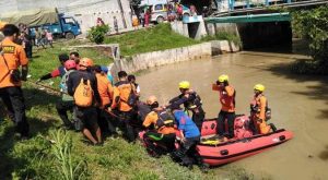 Pejalar SMP Ditemukan Tewas Mengapung Setelah 3 Hari Hanyut