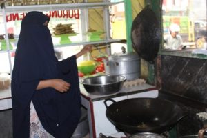 Jejak Peradaban Melayu di Kota Tua Sei Rampah, Nikmati Burung Goreng Sambal Nenas di Warung Bang Yusuf