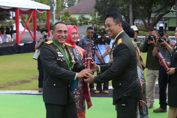Diwisuda Bersama Ratusan Purnawirawan TNI AD, Edy Rahmayadi: Pengabdian Saya pada Negara akan Terus Berlanjut