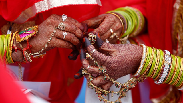 Akibat Cinta Beda Kasta, Pasangan India ini Tewas Dirajam Oleh Keluarganya Sendiri