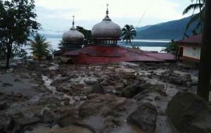 Sumatera Barat Diterjang Banjir dan Longsor