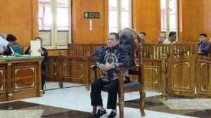 Didakwa Suap Walikota Medan Kadis PU Disidangkan