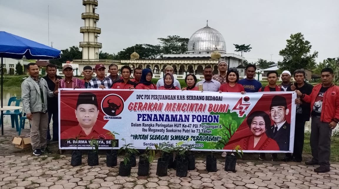 DPC PDI Perjuangan Sergai Meriahkan Gerakan Mencintai Bumi