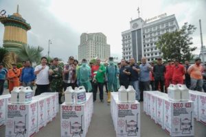 Cegah Wabah Virus Corona, Akhyar Nasution Terima Bantuan 151 Pompa dan Cairan Disinfektan Dari IKAPTK Medan