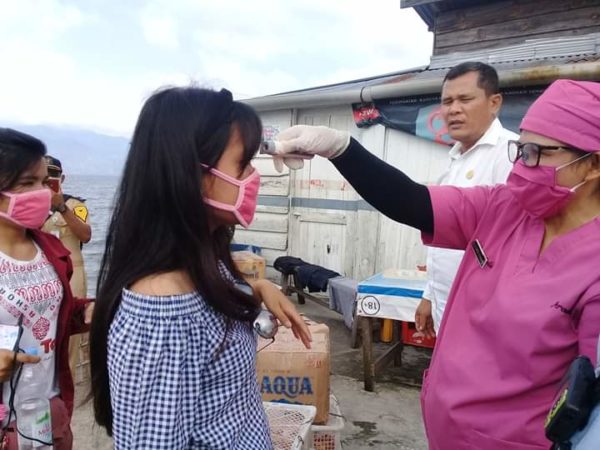 Pemkab Samosir Perketat Pemeriksaan Suhu Tubuh dan Disinfektan di Pelabuhan Masuk & Keluar dari Samosir