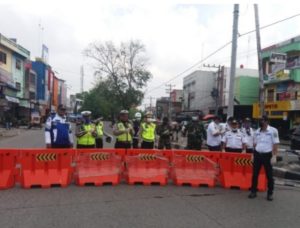 Tim Terpadu Pencegahan Virus Covid 19 Pemko Medan Tutup 12 Ruas Jalan Utama Medan