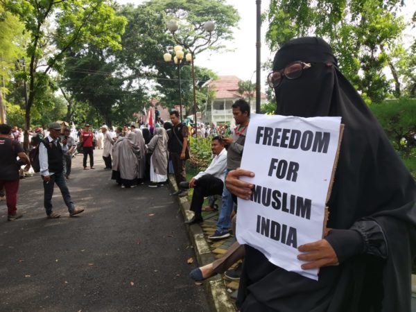 Kaum Muslimin Kota Medan Protes Keras Pemerintah India