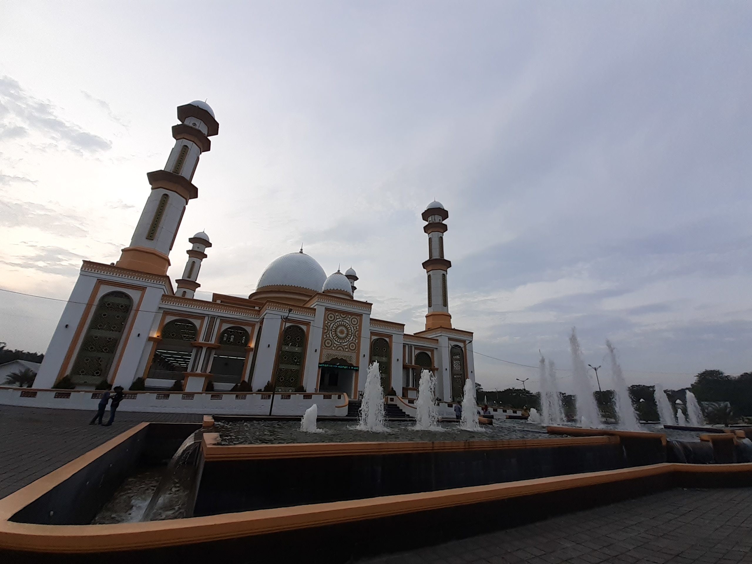 Tarawih Tetap Dilaksanakan Selama Bulan Puasa di Masjid Agung Kisaran