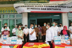 Akhyar Apresiasi Masyarakat Tionghoa Sumut Peduli Covid-19 Serahkan Bantuan Alkes Kepada 20 RS Sumut