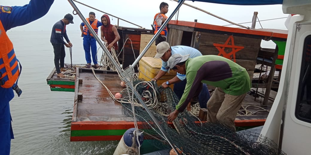 Sat Pol Air Polres Sergai Amankan Dua Pukat Trawl Asal Batubara