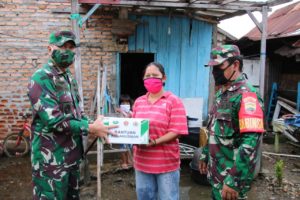150 Paket Sembako Untuk Warga Kurang Mampu di Padang