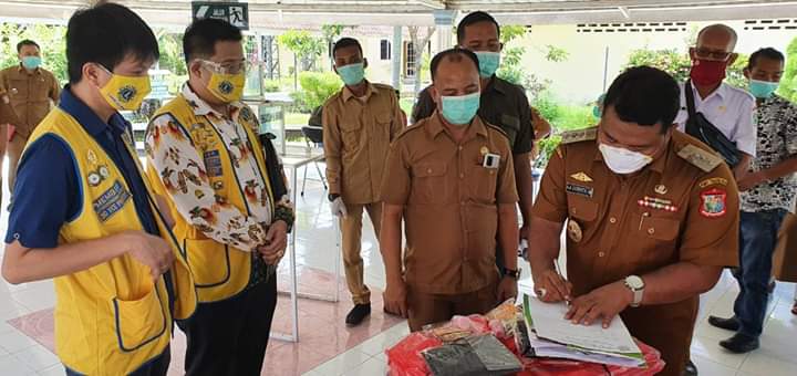 RSUD dr Tengku Mansyur Tanjungbalai Terima Bantuan APD dari Lions Club