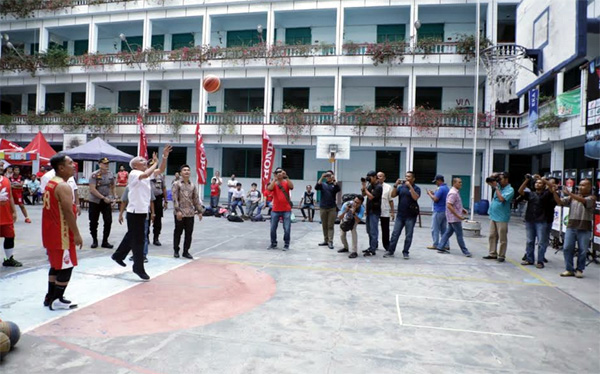 Bupati Asahan Buka Turnamen Bola Basket di Kisaran
