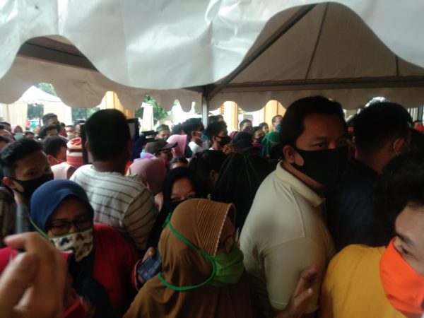 Pasar Murah di Medan Abaikan Protokol Kesehatan Covid 19