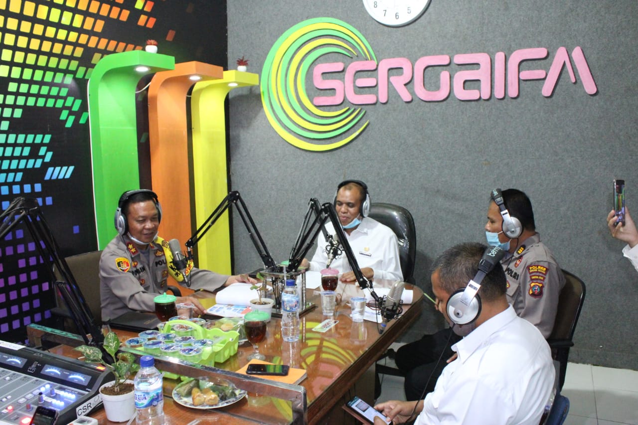 Sambut Hari Bhayangkara Yang Ke 74, Kapolres Serdang Bedagai Talk Show di Radio Sergai FM