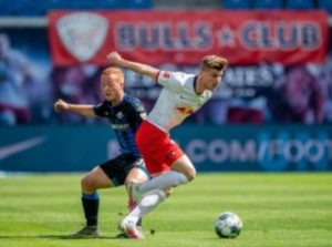 Laga RB Leipzig VS SC Paderborn, Tim Timo Werner Pupus Dihadang Tim Tamu