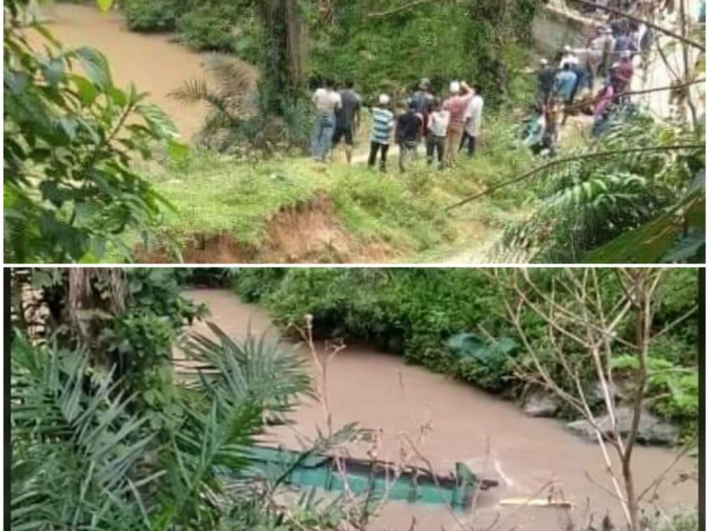 Diduga Rem Blong Truk Pengangkut Sawit Masuk Sungai, Supir 17 Tahun Tewas