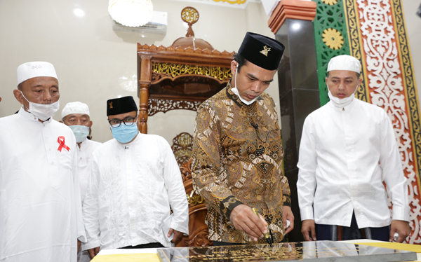 Wagub dan UAS Resmikan Pembukaan Masjid Al-Jamiatut Taqwa Medan