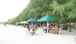Wisata Bahari Pantai ‘Romantis’ Tawarkan Keindahan Pasir Putih