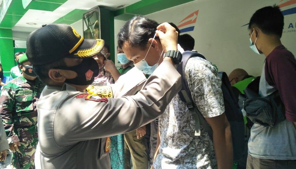 Muspika Medan Timur Kampanyekan Disiplin Pakai Masker