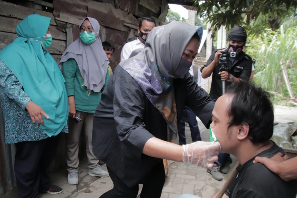 PKK Tanjungbalai Bagikan 2.000 Masker ke Masyarakat