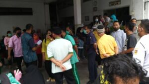 Tak Terima BSU, Pegawai RS Permata Bunda Demo Manajemen