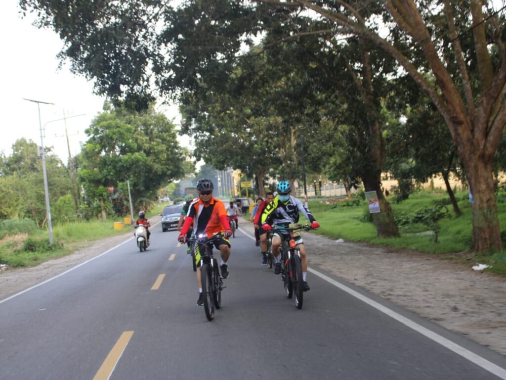 Pantau Kambtibmas, Kapolres Sergai Bersama Jajaran Naik Sepeda