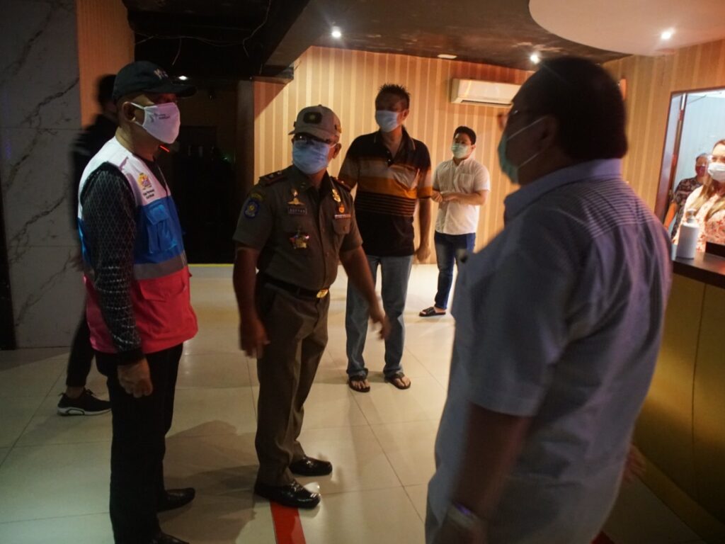 Satgas Covid-19 Kota Medan Sosialisasikan Perwal AKB Di Tempat Hiburan Malam