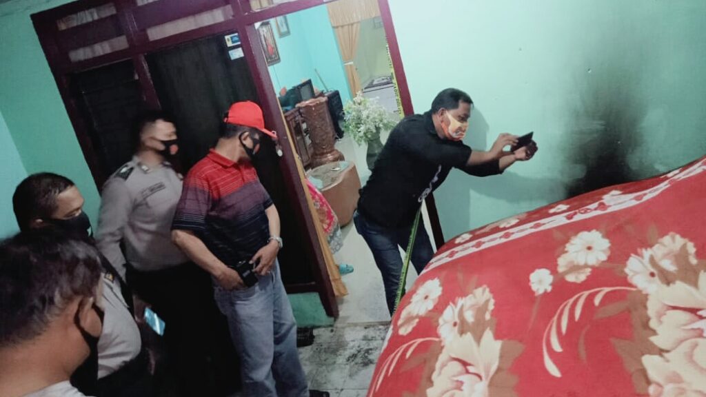 Rumah Samsuddin Dilempar Bom Molotov Oleh OTK