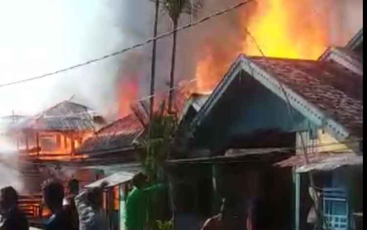 Tujuh Rumah di Tanjungbalai Ludes Terbakar, Tiga Lainnya Dirusak Paksa