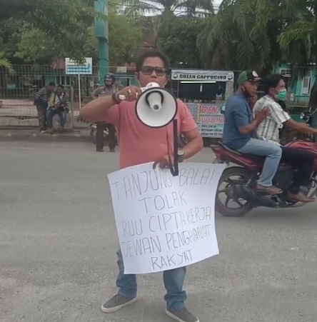 Di Tanjungbalai, Aksi Tolak Omnibuslaw Dilakukan Seorang Diri