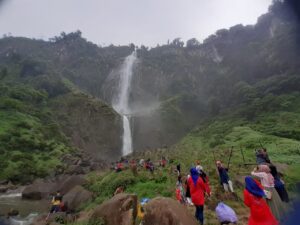 Cantiknya Ponot, Air Terjun Tertinggi di Indonesia Berlokasi di Ujung Asahan