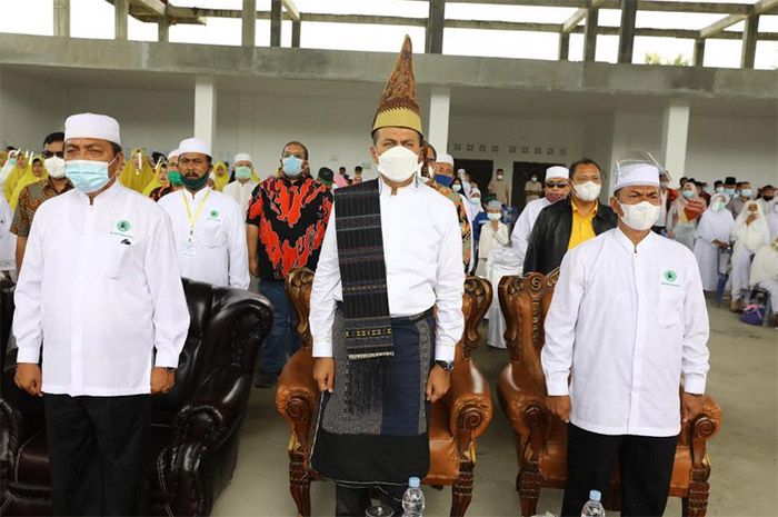 Musa Rajekshah Lantik Pengurus Daerah IPHI Simalungun