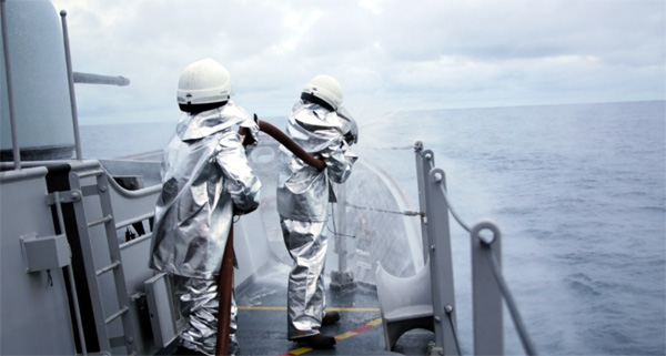 TNI AL Kerahkan  Kapal Perang dan Pesawat Udara di Laut Natuna