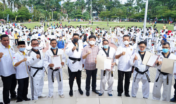 Bobby Nasution Bangga Dengan Atlet Taekwondo Milenial