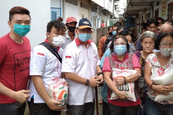 TMP Kota Medan Kembali Salurkan 100 Karung Beras