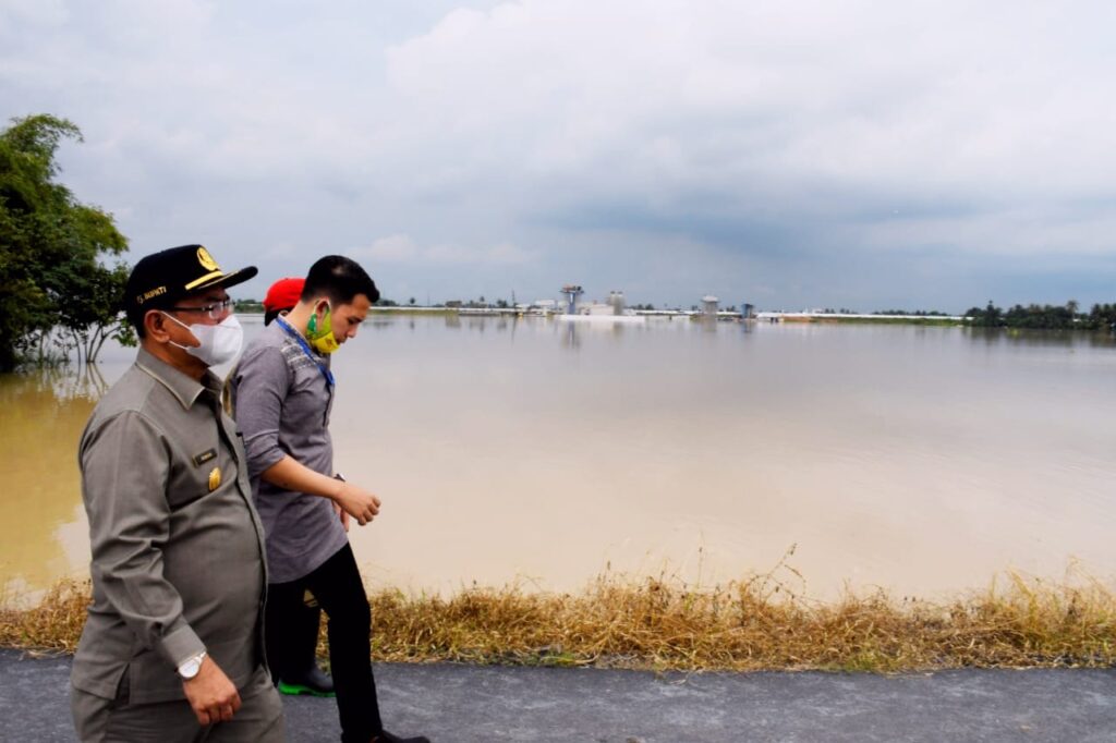Tinjau Desa Sei Bamban, Irman Akan Serius Tangani Banjir