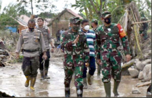 Pangdam I/BB Semangati Korban Banjir di Medan Dan Deli Serdang
