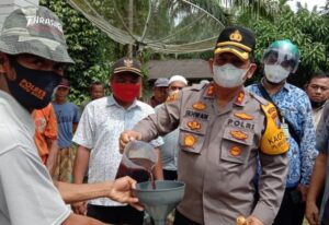 Kelompok Tani di Batubara Terima Bantuan Pupuk Cair