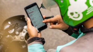 Sinergi Telkomsel-Gojek Dukung Digitalisasi UMKM dan Produktivitas Mitra Driver