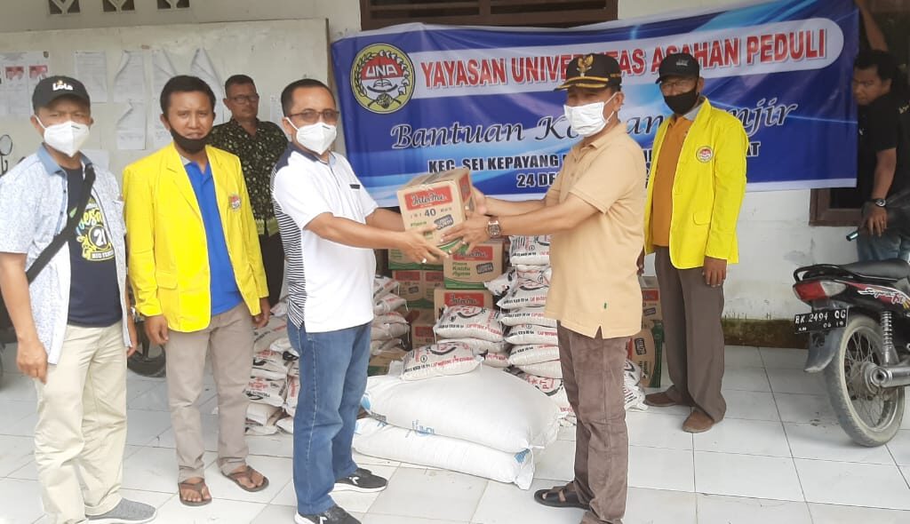 Universitas Asahan Salurkan Bantuan Pasca Banjir di Dua Kecamatan