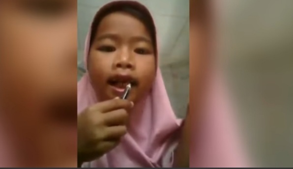 Video Tutorial Make Up Bocah 5 Tahun dari Asahan Viral