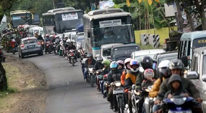 Dirlantas Polda Sumut : Lalu Lintas Dialihkan Untuk Antisipasi Kemacetan Jalur Berastagi-Medan